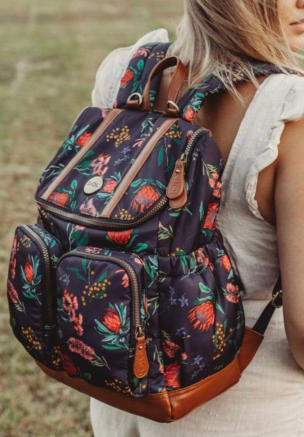 OiOi  Nappy Backpack - Botanical Floral